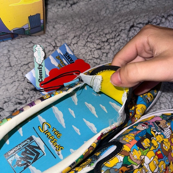 Vans - Picture 4 of 7